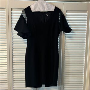 Slate & Willow Black Flutter-Sleeve Sheath Dress